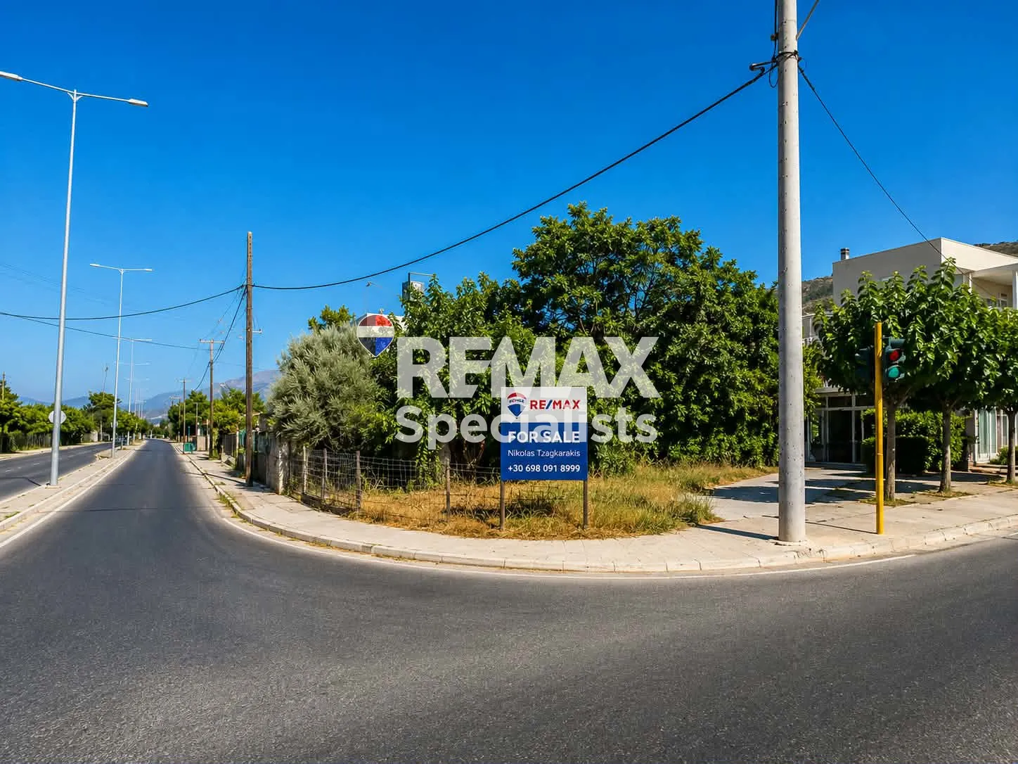 Γωνιακό οικόπεδο στις Μουρνιές · φωτογραφία 2